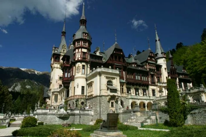 Prețul biletelor pentru vizitarea Castelului Peleș va crește din luna martie