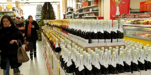 Amenzile pentru vânzarea băuturilor alcoolice fără timbre de acciz pot ajunge la 250.000 de lei