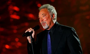 tom jones png
