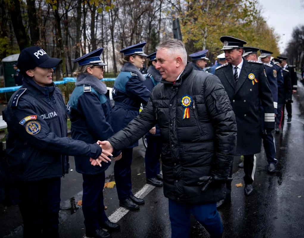 Cele mai frumoase polițiste din România, sursă foto: Facebook MAI