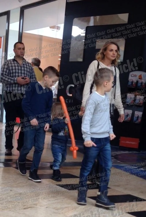 Vedete cu copii la premiera filmului de animaţie