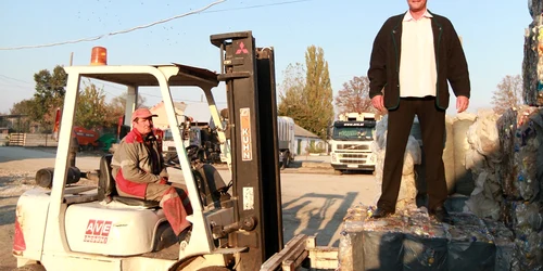 Locuitorii din Ungheni au învățat să sorteze gunoiul