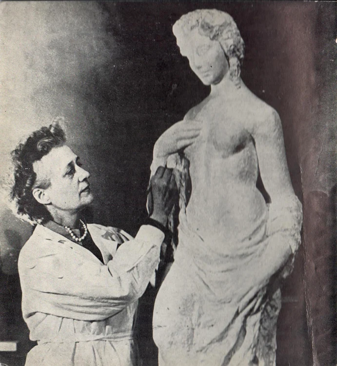 Irina Codreanu în atelier