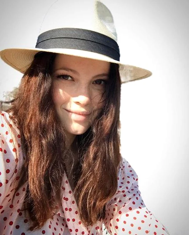 Anca Lungu nastere 3 jpeg