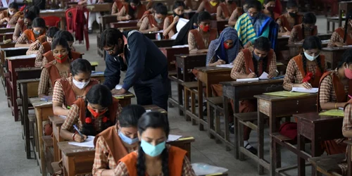 Jmg9NDQwJmhhc2g9MmM1OWZkZjM2ZTAxMTcxZDY2MjcxMDk3YTU5ZTI0MGQ= thumb jpg