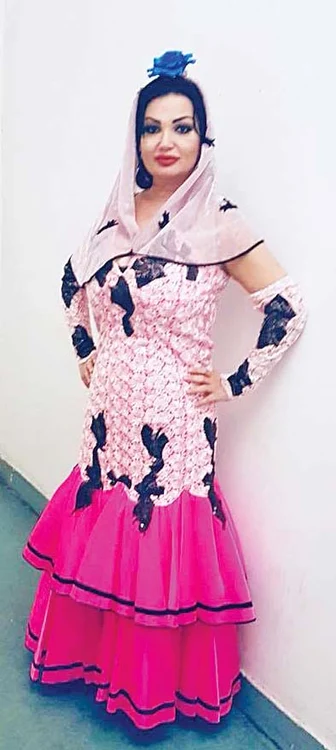 În această ţinută a susţinut Ozana un recital la Operă