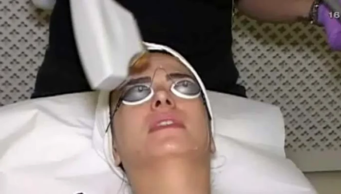 Diana Bart s-a lăsat pe mâna specialistului