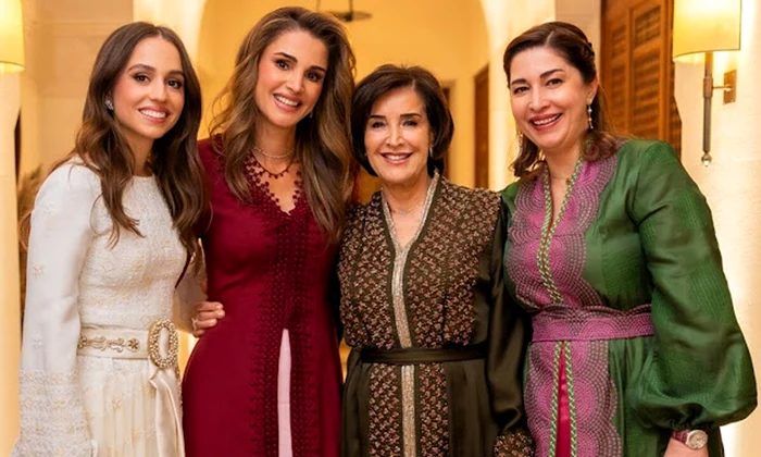 Printe Iman la petrecerea henna cu Regina Rania, mama reginei si sora reginei, Dina Yassin   Casa Regala hasemita jpg