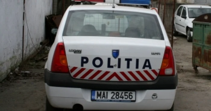 Constanţa: Poliţist beat la volanul maşinii de serviciu