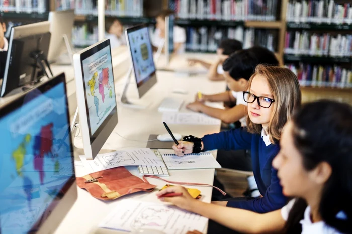 Demenţa digitală_foto_Shutterstock