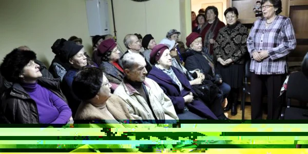 Spaţiul poate primi simultan 20 de persoane şi este alcătuit din două încăperi