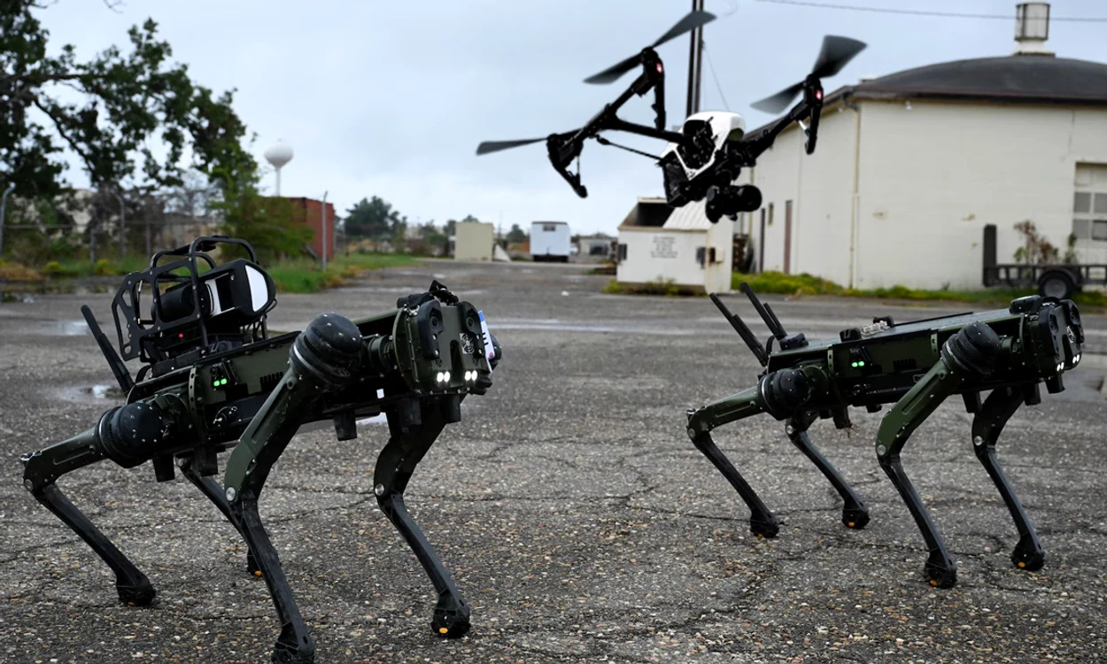 Roboții și dronele chinezești, echipate cu sistemul DeepSeek /FOTO:X