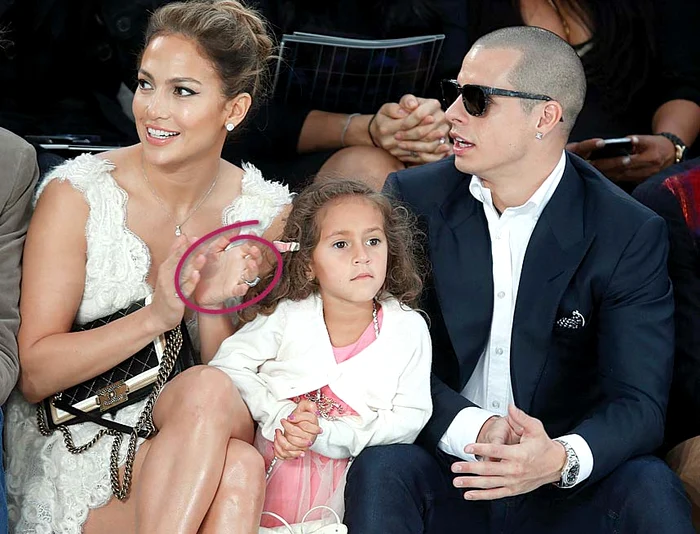 Iată inelul misterios