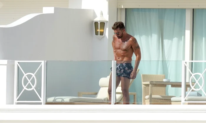 Ricky Martin sexy la plajă jpg