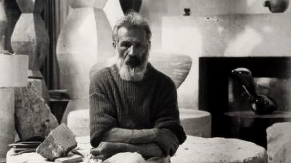 Brâncuși Forme în alb și negru expoziție de fotografie jpeg