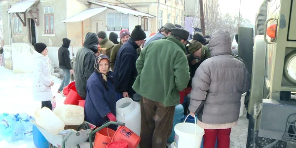 Locuitorii cartierului Schela Mare nu au apă de aproape o lună