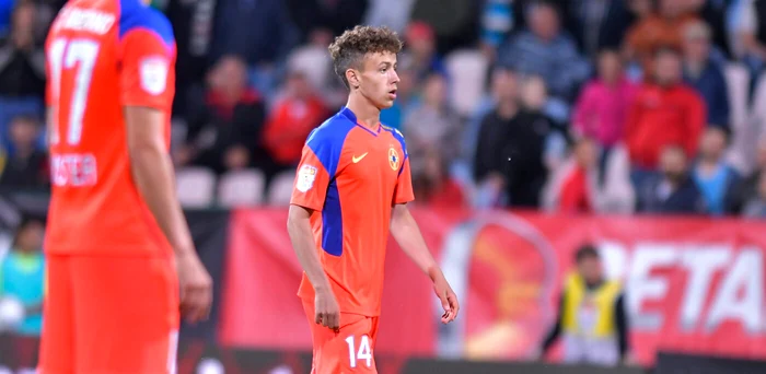 Luca Manolache a jucat un minut la echipa mare a FCSB. Foto Sportpictures
