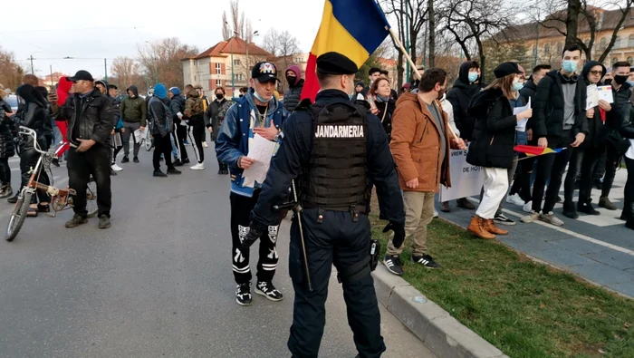 Forţele de ordine au blocat centrul Timişoarei FOTO Ş.Both