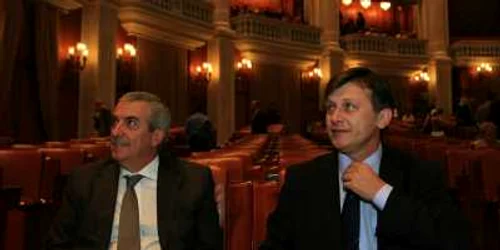 Antonescu şi Tăriceanu, pe poziţii opuse privind intrarea la guvernare cu PDL