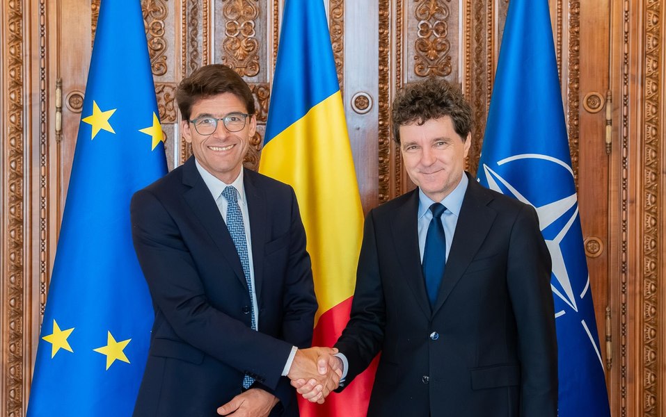 Nicuşor Dan s-a întâlnit cu reprezentanţii companiei Airbus. Trei ambasadori, prezenți la discuții