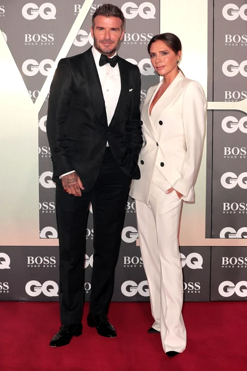 Deşi conturile lor nu par chiar goale, firma Victoriei nu vrea să irosească niciun ban pe perioada pandemiei.