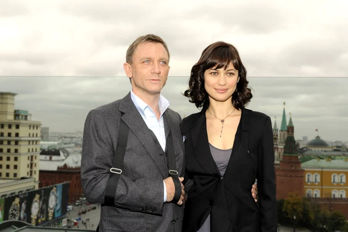 Olga Kurylenko şi Daniel Craig. Actriţa originară din Ucraina a fost testată pozitiv. FOTO: Flickr