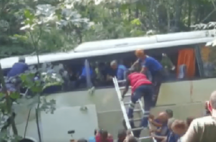 Cinci morți și 36 de răniți în urma unui accident rutier în vestul Turciei VIDEO