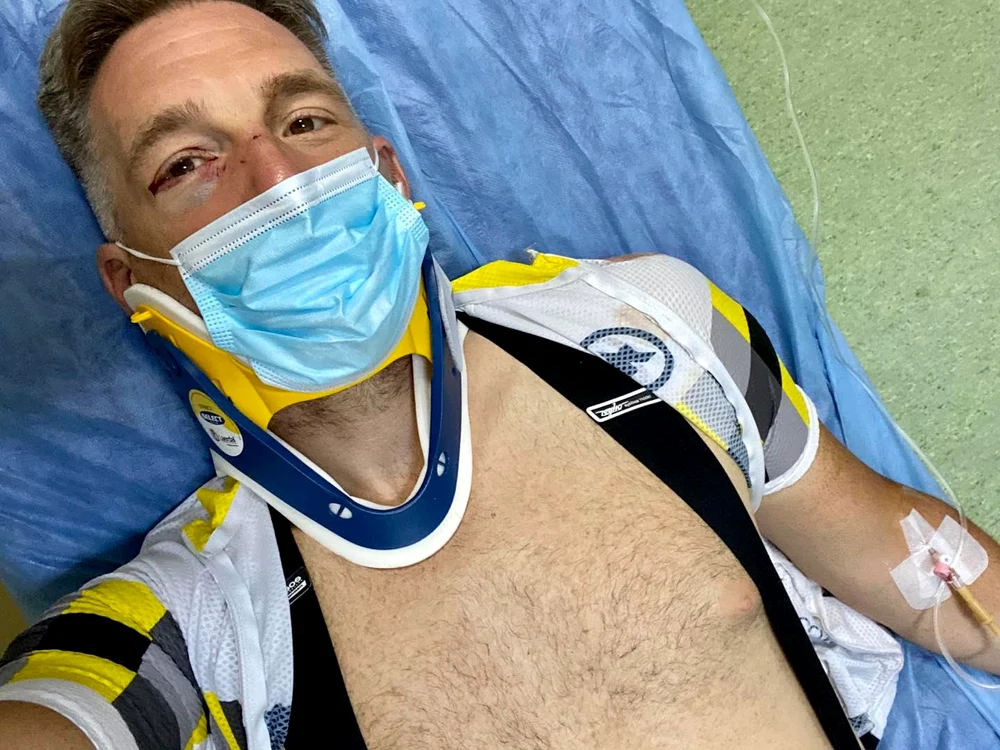 Alex Filip a fost preluat de un echipaj SMURD și transportat la spitalul Elias