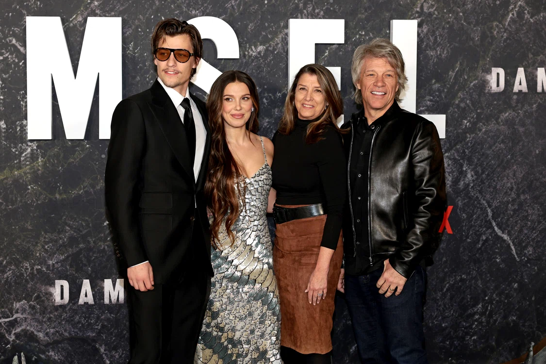Jake Bongiovi, Millie Bobby Brown, Dorothea Hurley și Jon Bon Jovi, GettyImages jpg