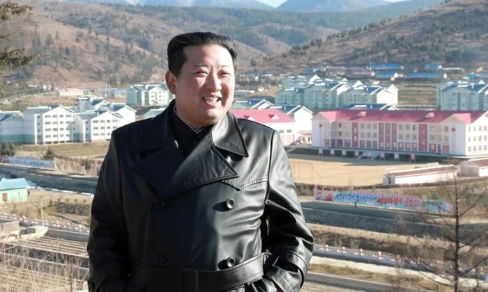 Kim Jong Un la Samjiyon, foto YonhapNews jpg