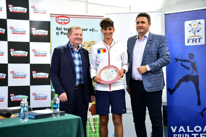 
    Mihai Coman ocupă locul 1 în clasamentul Tennis Europe la categoria 14 ani  