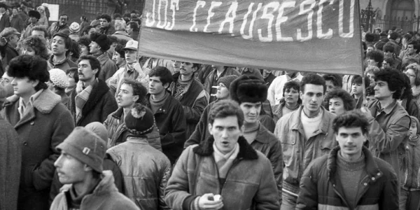 Revoluţia din Decembrie 1989 Bucureşti - imagini de arhivă Sursa Facebook Lazăr Dinu