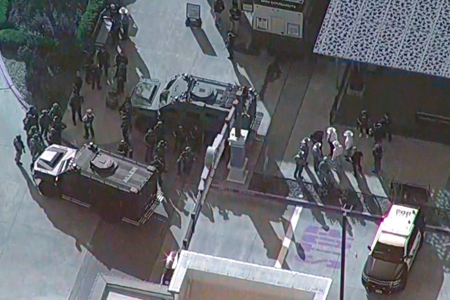 Cel puţin nouă morţi într-un atac armat la un mall din Texas, SUA