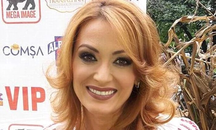 Anca Ţurcaşiu a purtat ie şi jeanşifoto: arhiva personală