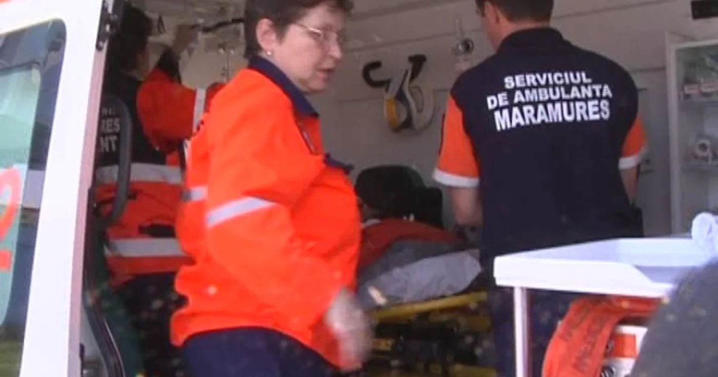 Băieţelul a fost transportat de urgenţă la spital