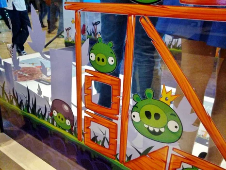 campionat angry birds samsung smart tv