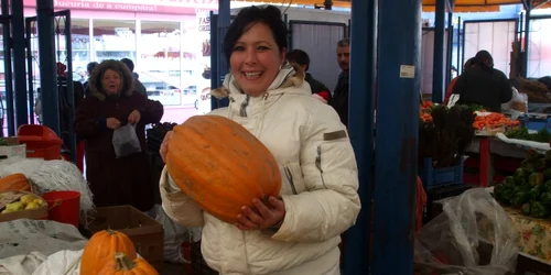 Dovlecii de Halloween au fost anuşi numai la comandă