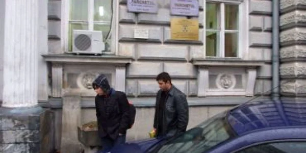 Satu Mare: Preotul Boja, acuzat din nou de înşelăciune