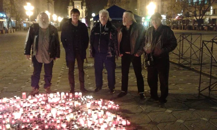 Muzicienii de la Phoenix în Piaţa Victoriei din Timişoara