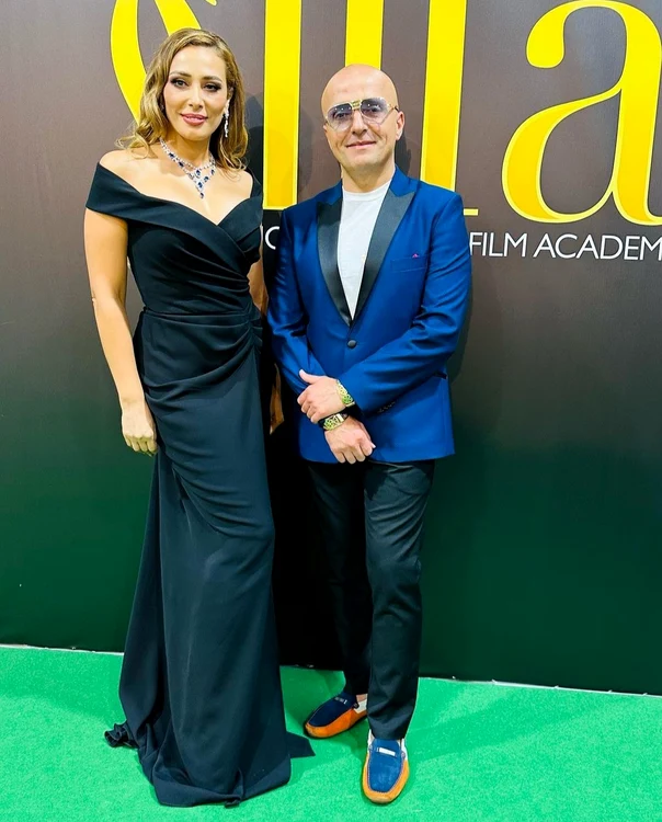 Iulia Vântur, alături de Costi Ioniță la Bollywood - IIFA Awards