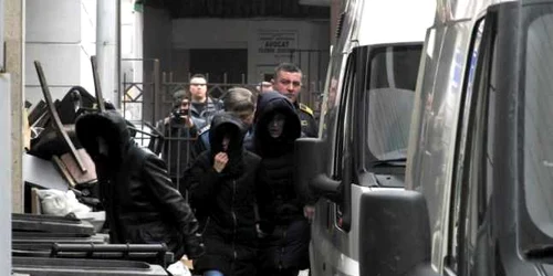 Angajaţii din cadrul Direcţiei de Taxe şi Impozite Craiova sunt acuzaţi că au şters sute de amenzi din evidenţa fiscală