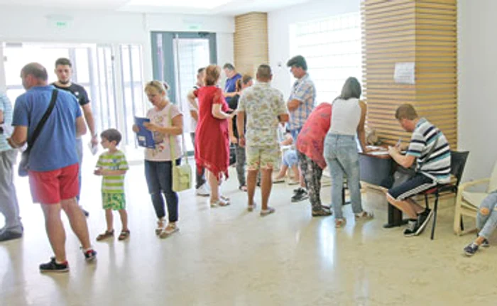 
    70 de români au depus până acum plângere la Poliție  