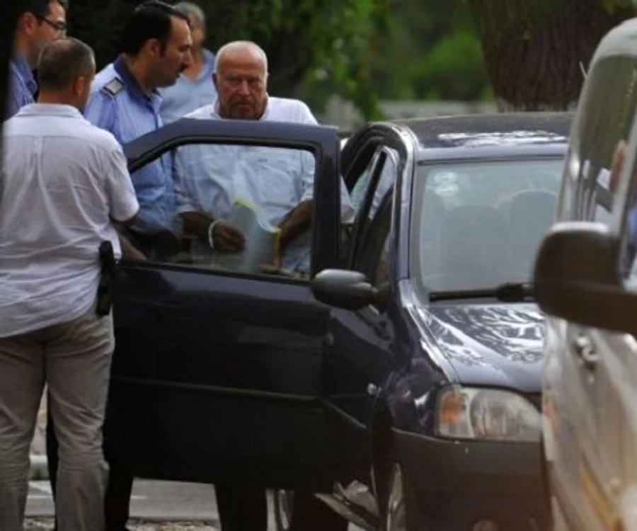 Fostul senator Dan Voiculescu a fost condamnat la 10 ani cu executare