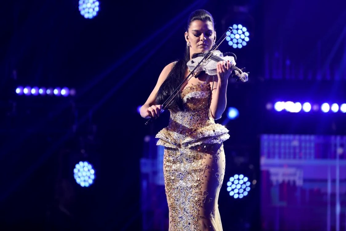 
    Raluca Răducanu l-a fascinat pe Florin Călinescu cu prezența eifoto: PRO TV  