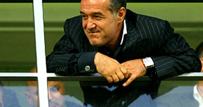 FOTBAL: Becali: "Vând Steaua, vorbesc serios!"