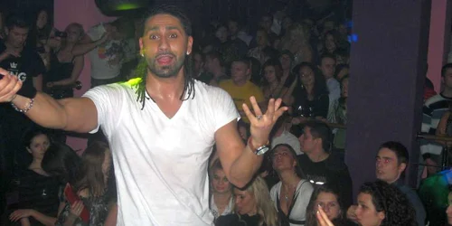 Connect-R a făcut show azi-noapte în Club Bora Bora