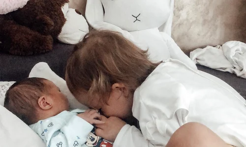 Clara Maria şi Ella Maya, fetiţele Andreei Bălan jpeg