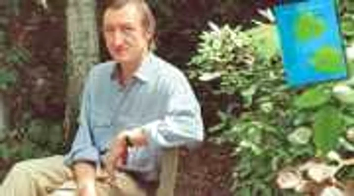 Scriitorul Julian Barnes, un maestru al umorului şi al tristeţii