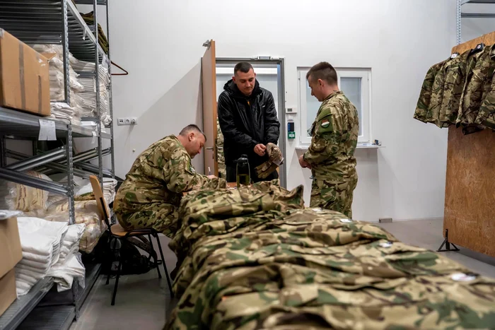 Armata ungară încorporează rezervişti. FOTO arhivă Facebook Kristof Szalay-Bobrovniczky