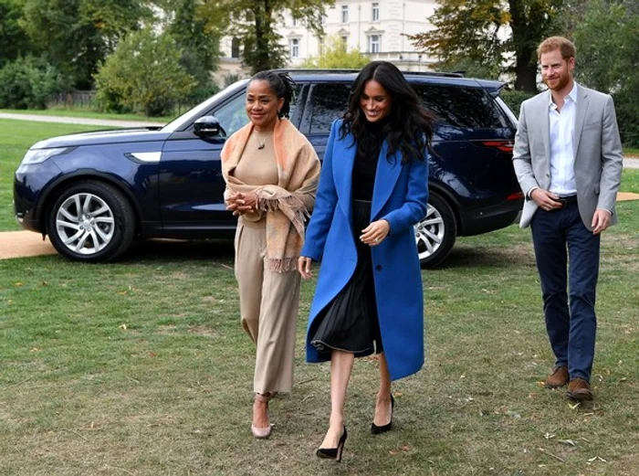 Meghan Markle şi Prinţul Harry pun mare preţ pe sfaturile Doriei Ragland